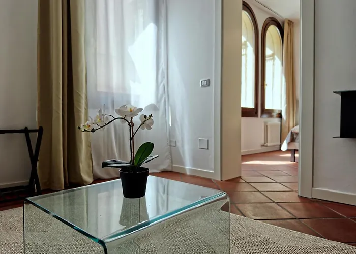 Ponte Degli Angeli Modern And Central Apartment!