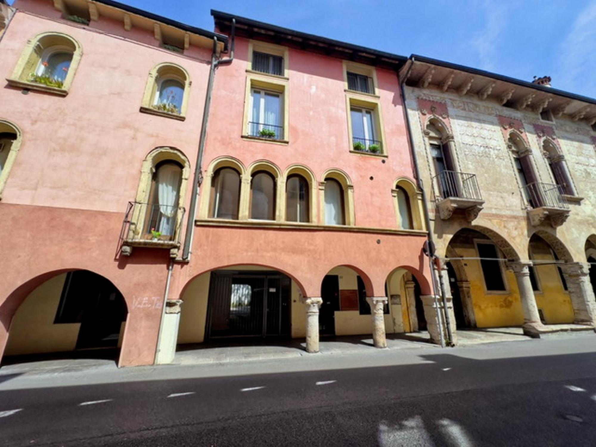 Ponte Degli Angeli Modern And Apartment! Apartamento Vicenza